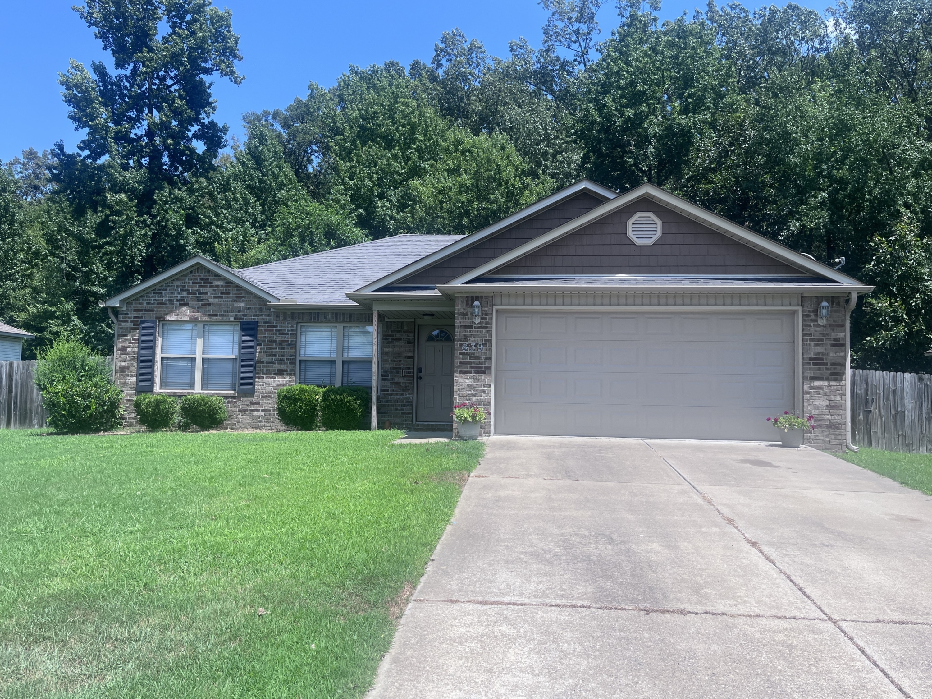 439 Nottingham Drive